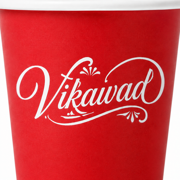 Custom printed red single wall paper ice cream cup close-up shot, elegant cursive brand logo printing, food grade disposable dessert tub, wholesale custom branding frozen yogurt cup packaging for ice cream shop